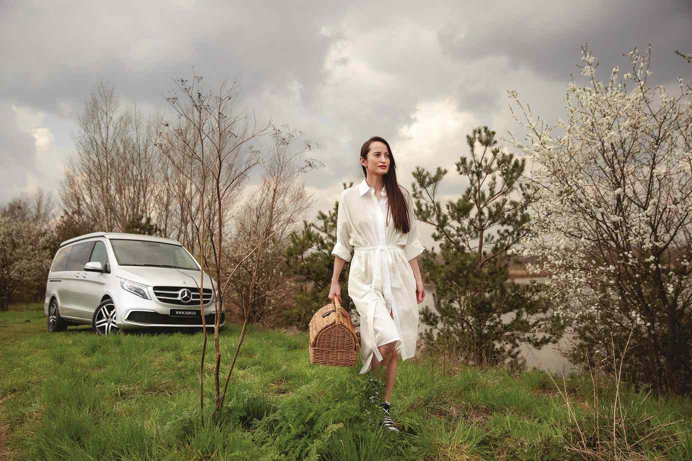 Amazig Magazin ukazka Mercedes Benz