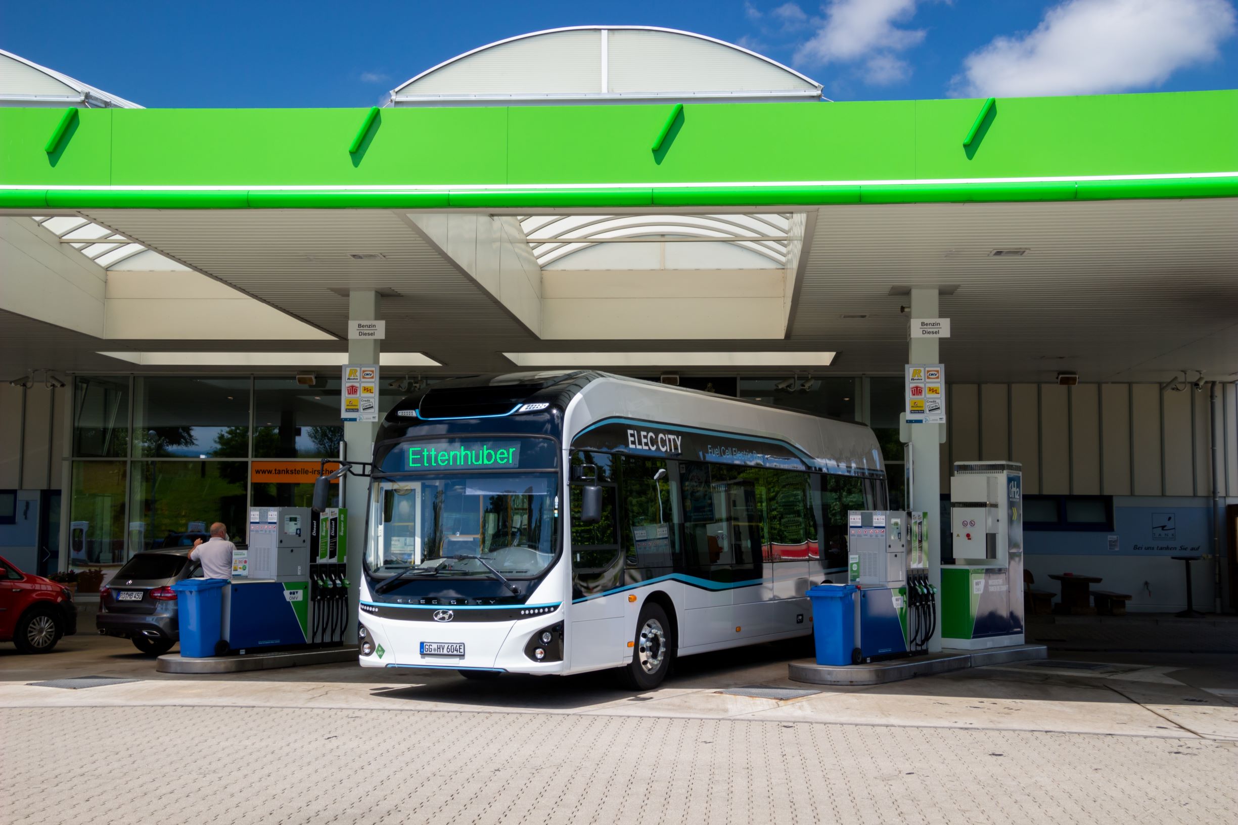Hyundai Elec City Fuel Cell Bus Trial 1