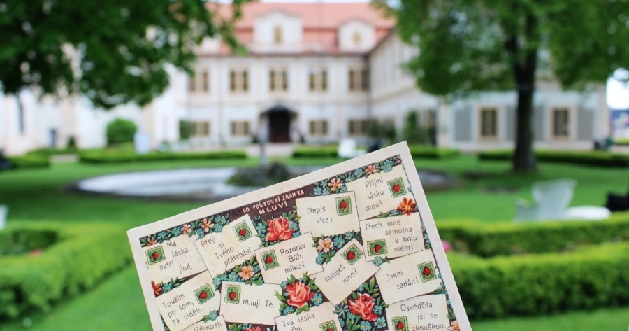 Zámek Loučeň prodlužuje Květ(n)omluvu do 13. 6. 1 Zamek Loucen 4