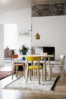 1843839 Chair 69 Aalto Table Round 90A Pendant Light A330 preview