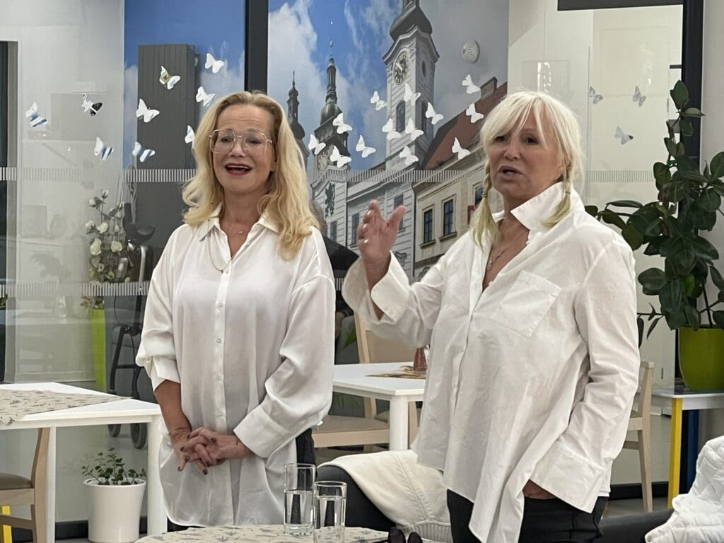 Jitka Asterová s Hanou Čížkovou