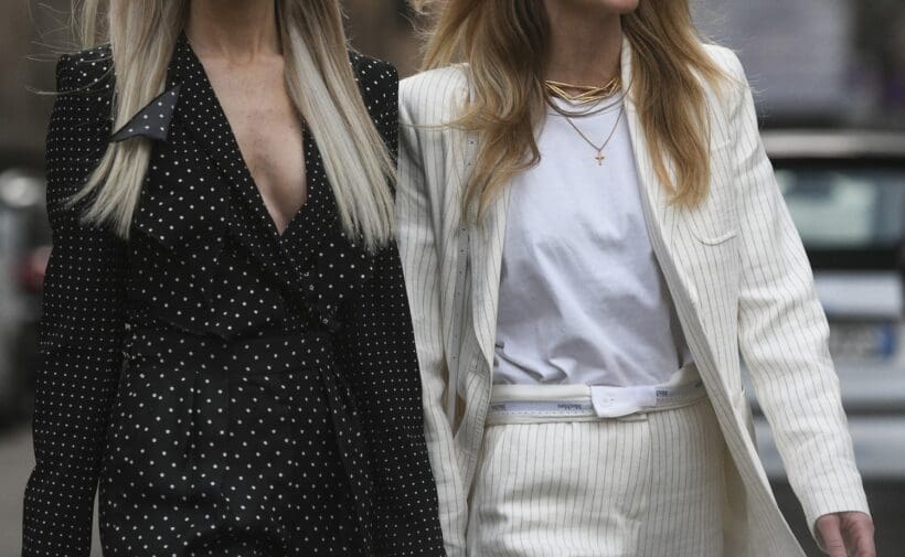 Zpět do života a mezi lidi, to odrážely trendy ve vyhledávání módy Čechů v roce 2021 