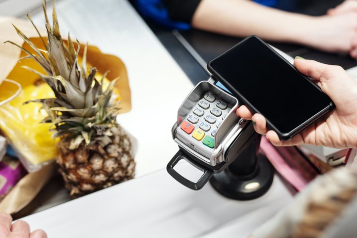 I přes pokles tržeb v retailu je mzdový skok v segmentu maloobchodu v posledních třech letech opravdu výrazný 1 Pokladni ilustracni Profesia 2