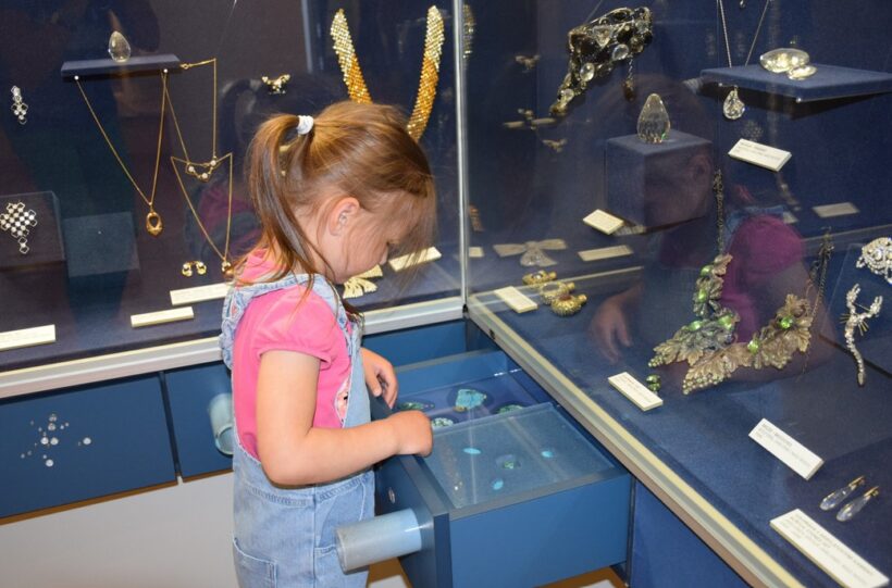 Muzeum skla a bižuterie v Jablonci nad Nisou
