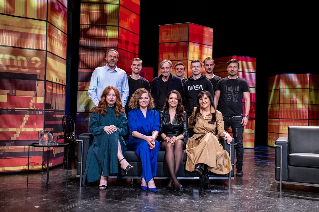 7 pádů Honzy Dědka: Marta Jandová, Ondřej Pavelka, Alena Doláková, Tomáš Zapletal 1 7 pádů DNES