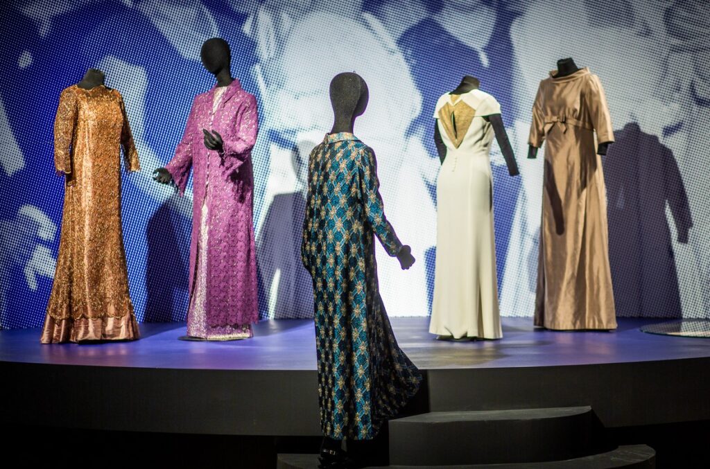 Národní muzeum, výstava První dámy – móda a styl