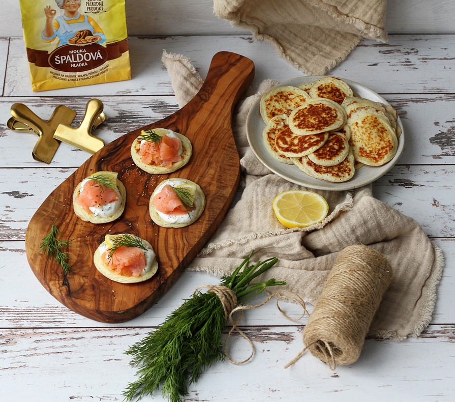 bliny s uzeným lososem