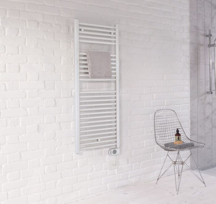 Designovy radiator Zehnder Aura elektricky barva white koupelna foto zdroj Zehnder