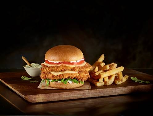 Hard Rock Cafe Praha a Hard Rock Internationl pokračuje v partnerství s fotbalovou legendou Lionelem Messim a uvádí nový Messi Chicken Sandwich. 1 Hard Rock Cafe