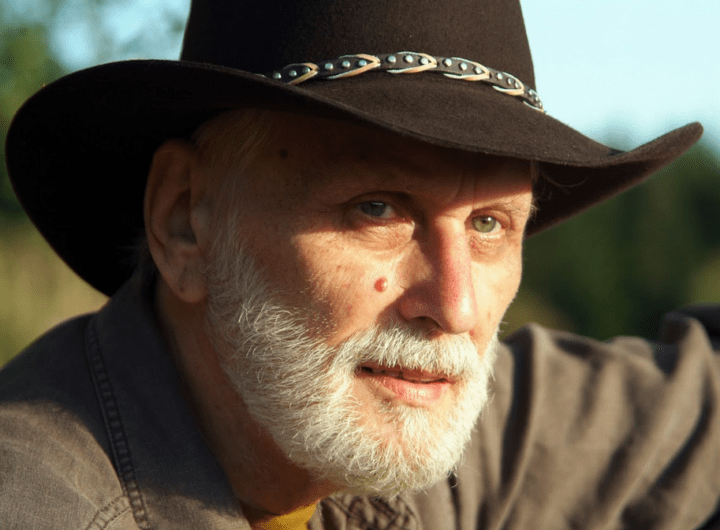 Karel Černoch, Zrcadlo