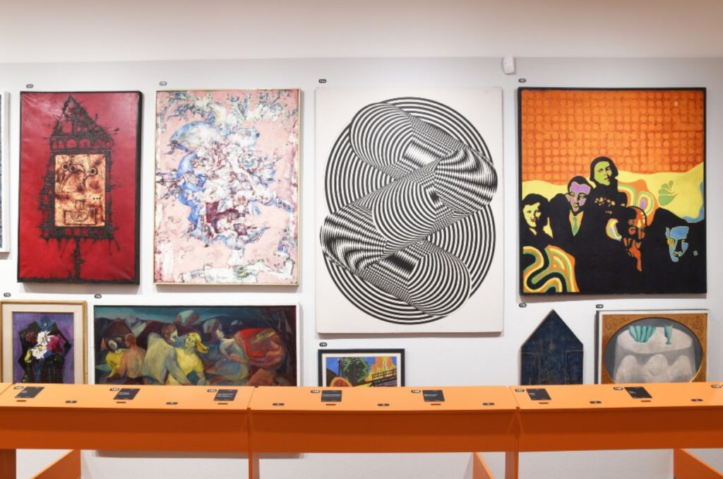 Galerie moderního umění slaví 70 let. V rámci oslav otevřela výstavu, kde návštěvníci hlasují o nejlepším uměleckém díle