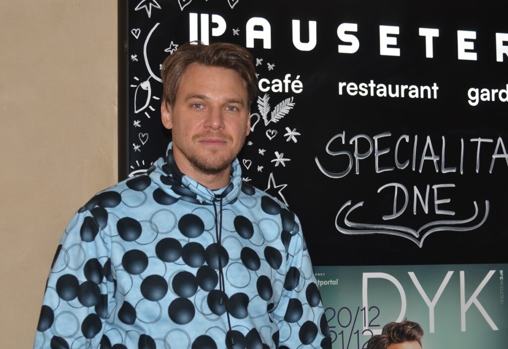 Tisková konference DYK SOU VÁNOCE, SÁGL PRODUCTION 2