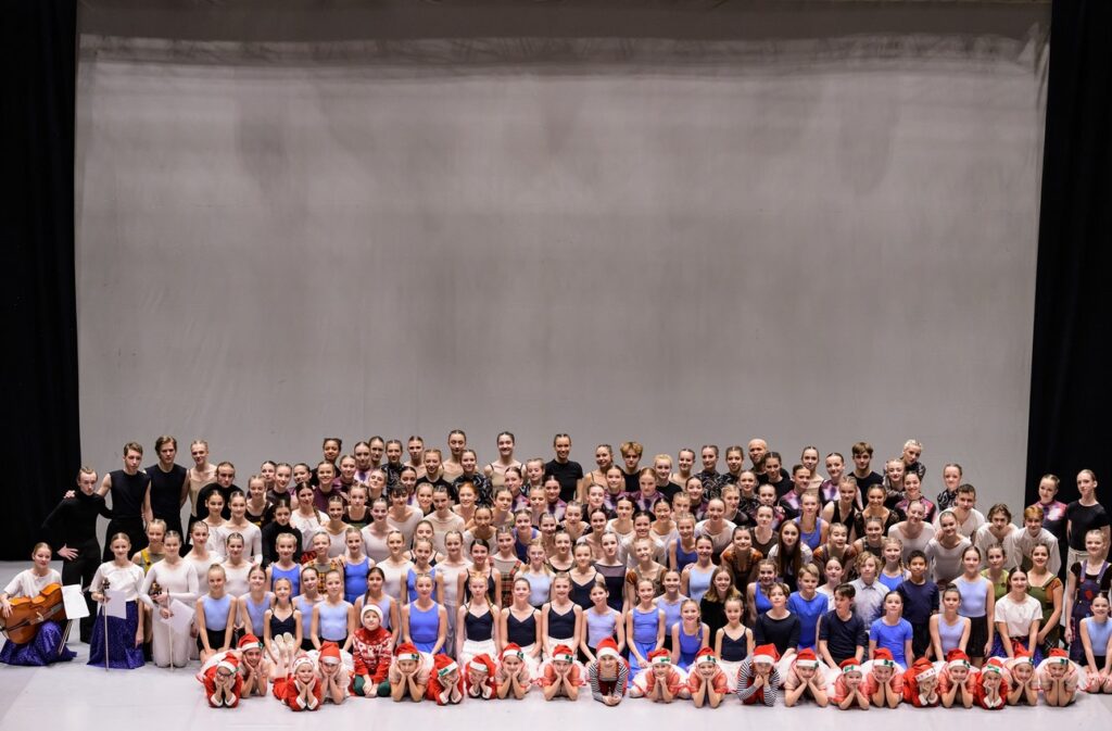 taneční scéna 2023