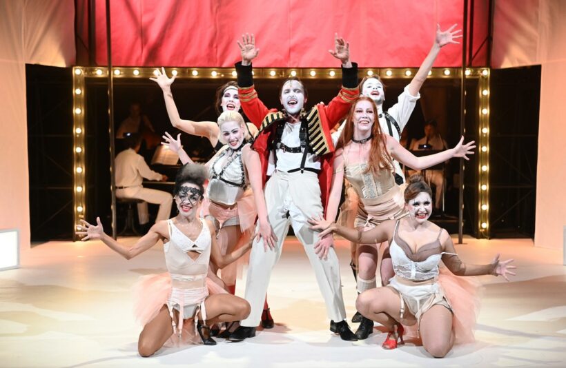 Divadlo Bez zábradlí