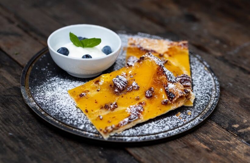 Koláč z manga a pekanových ořechů (Francie)