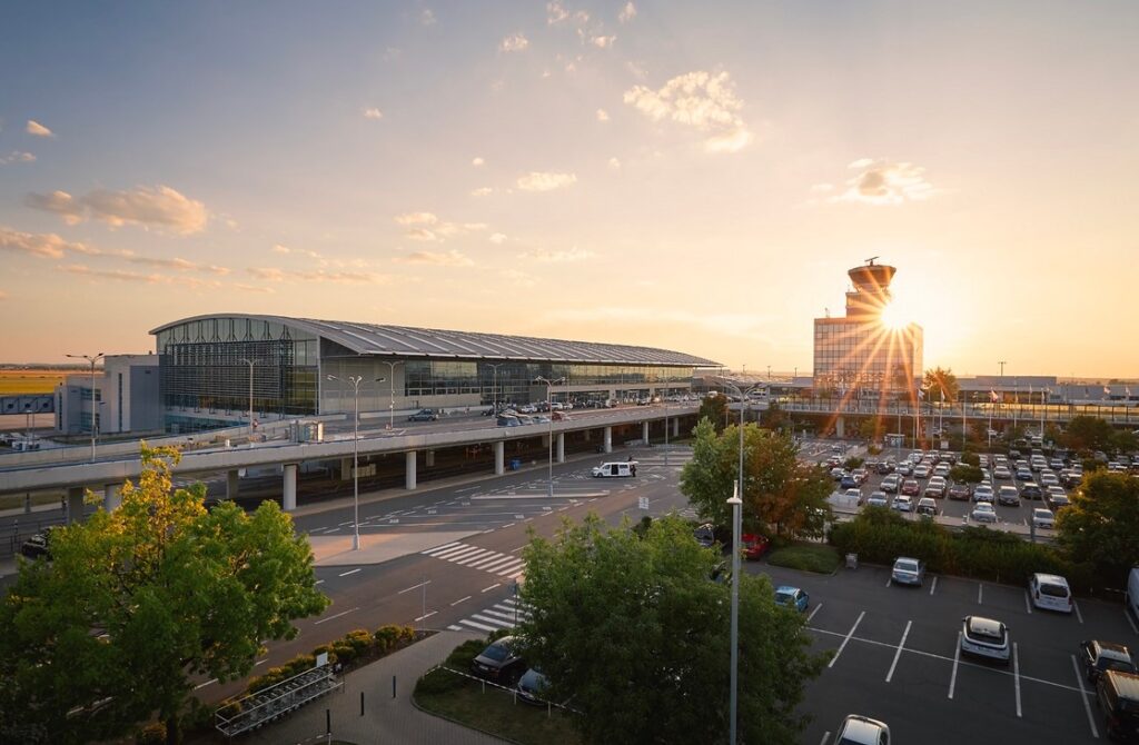 Letiště Praha, Letní letový řád