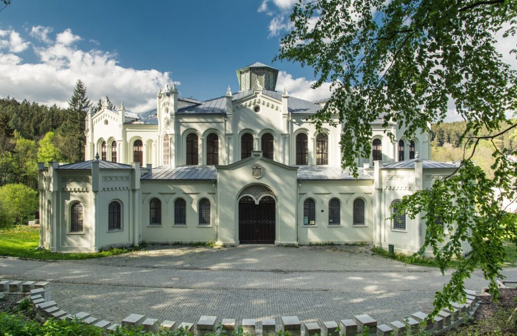 Unikátní jízdárna v Tachově Světcích