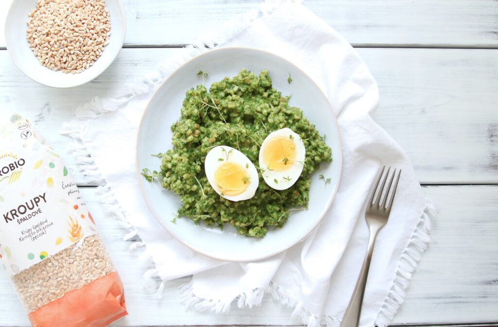 Jednozrnka se špenátem a vejci