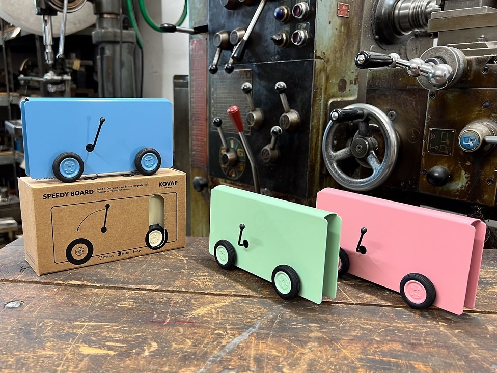 KOVAP, hračky, plechové hračky, FOFR TABULE