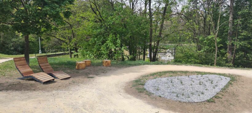 Praha 12, Rakovského