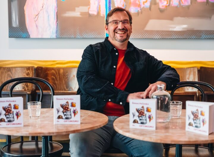 Kýbl plný optimismu