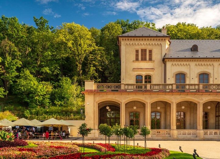 Šlechtova restaurace Autor MHMP, dokončení Šlechtovny