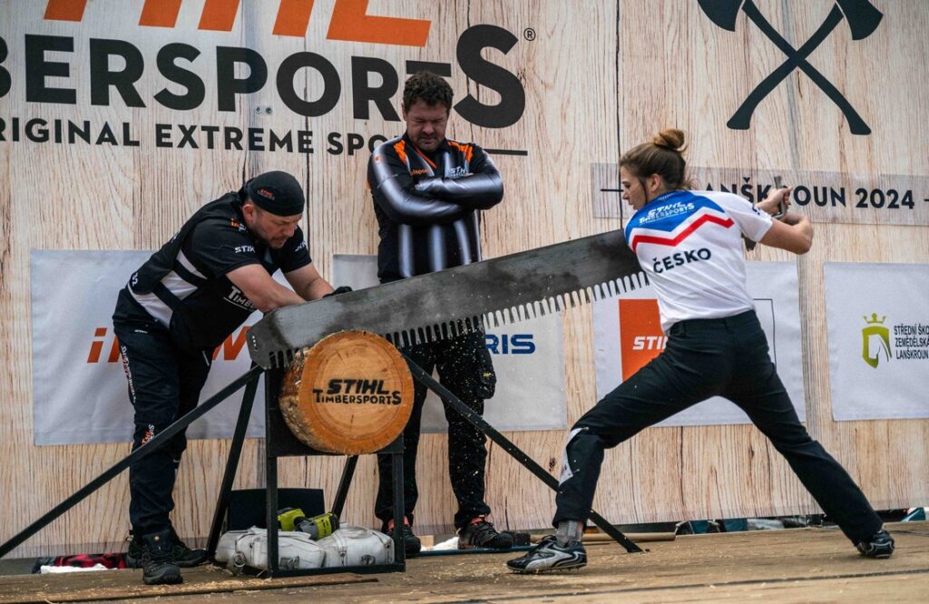 Dřevorubecká elita v akci: Třetí kvalifikační závod Stihl Timbersports