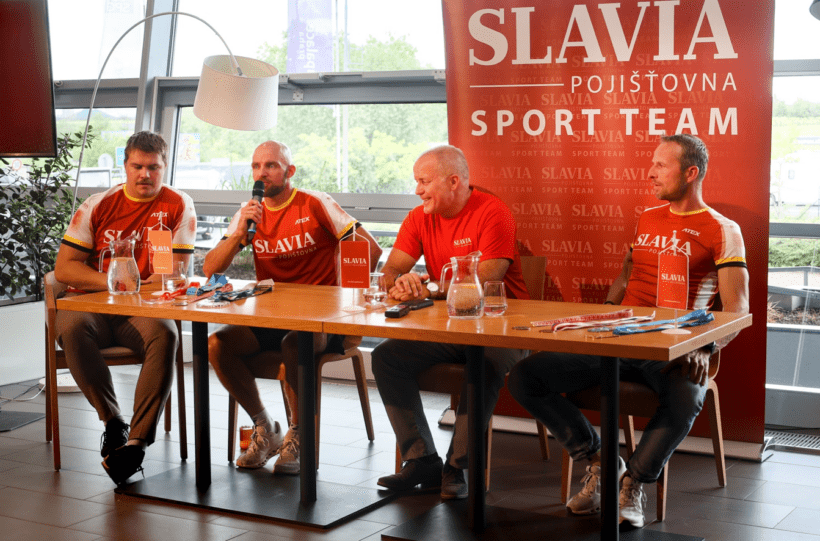 Král 50. rovnoběžky, Slavia pojišťovna Sport Team