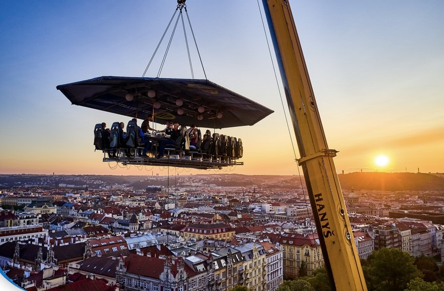 Dinner in the Sky