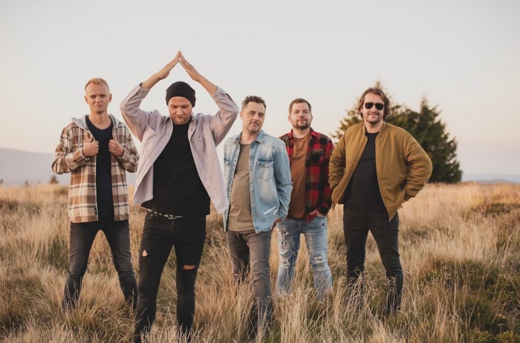 Pinktober , Hard Rock Cafe, O5 a Radeček, kultura, hudba,