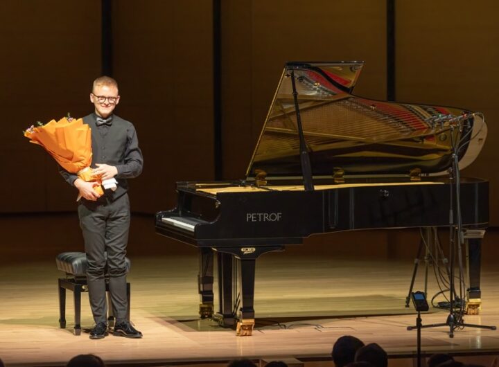 klavírista Čmejla, klavírní turné