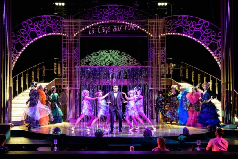 Klec bláznů, divadlo, kultura,