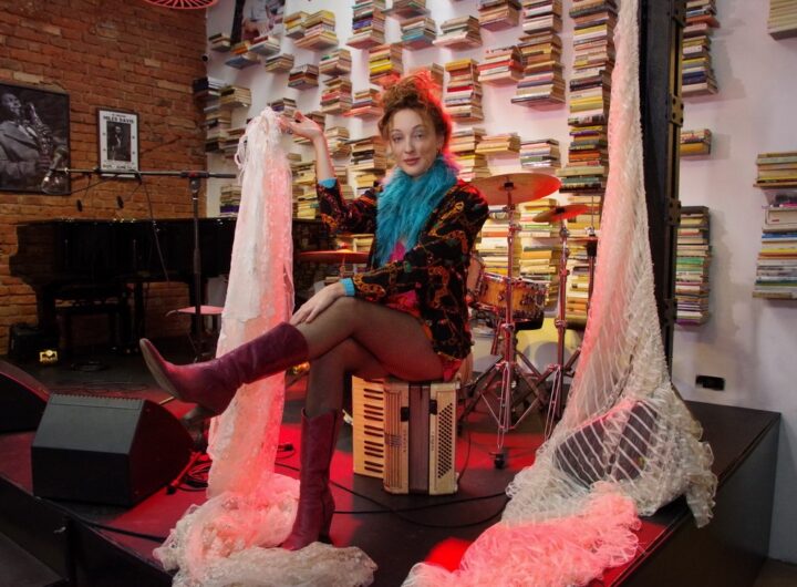 Rozálie, Láska, hlína, rýč