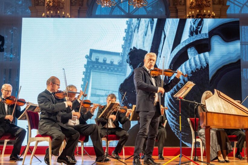 Vánoční koncert Jaroslava Svěceného 