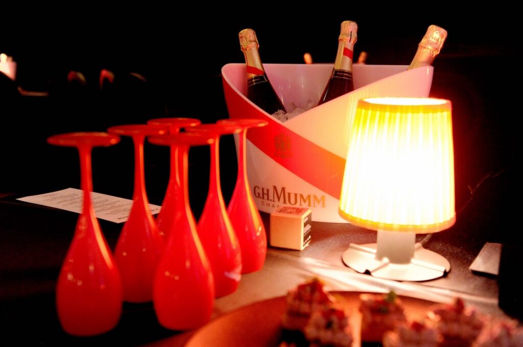 šampaňské MUMM