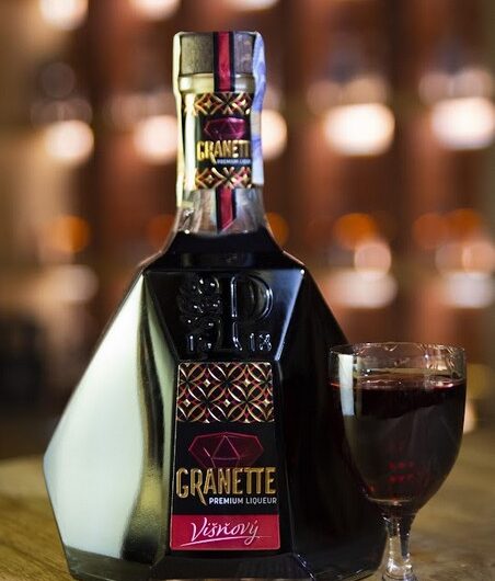 Granette Premium Liqueur Višňový