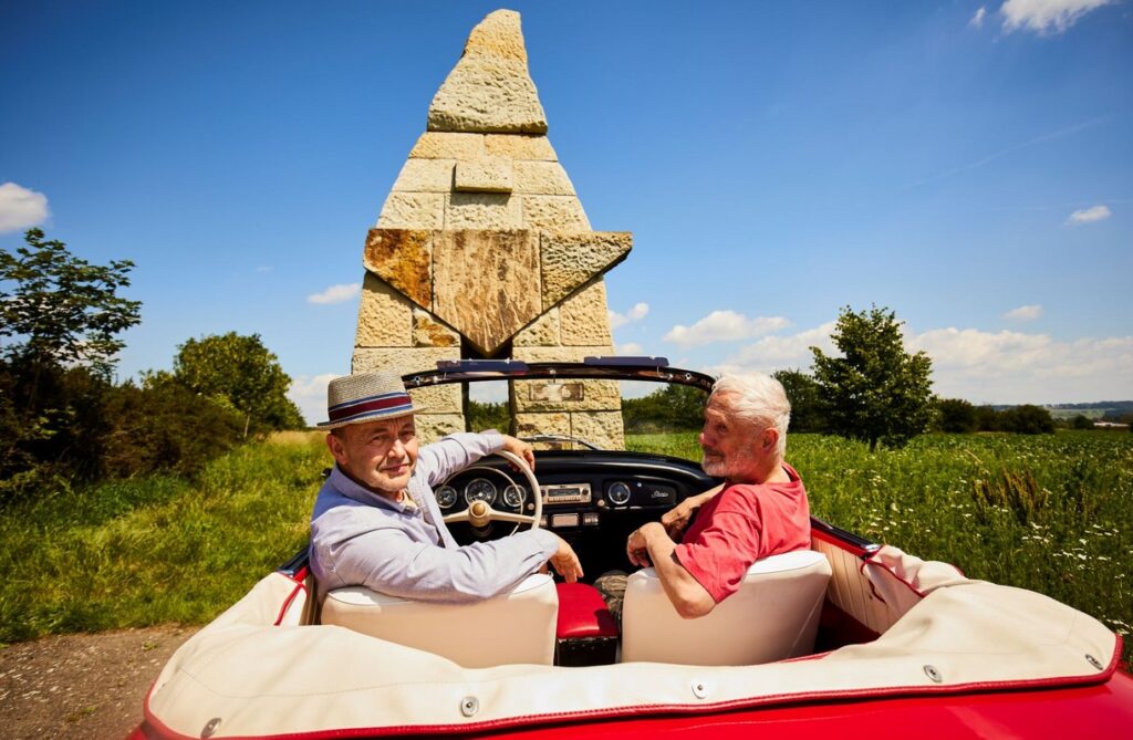 Robert Nebřenský, Krajinou soch