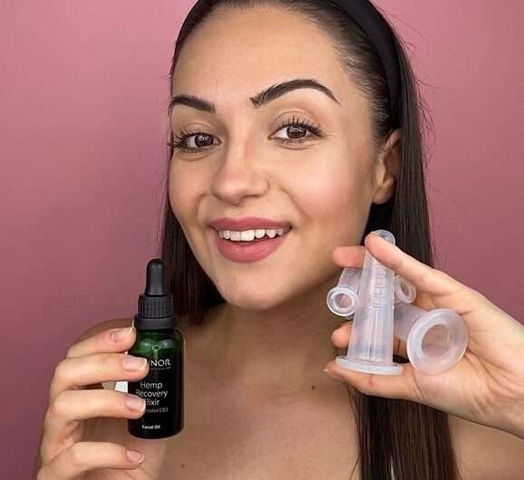 Kurzy Gua Sha masáží obličeje, Baňkování obličeje, kosmetika, pleť, tejpování, Beautytape.cz