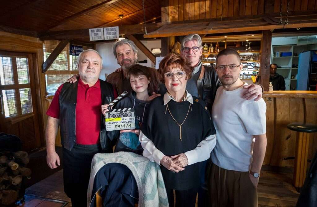 Lajf , film, kultura, Jan Kolařík, Jiří Mádl, Božidara Turzonovová, Sophia Šporclová, Ivo Gogál, Česká televize, Jiří Strach