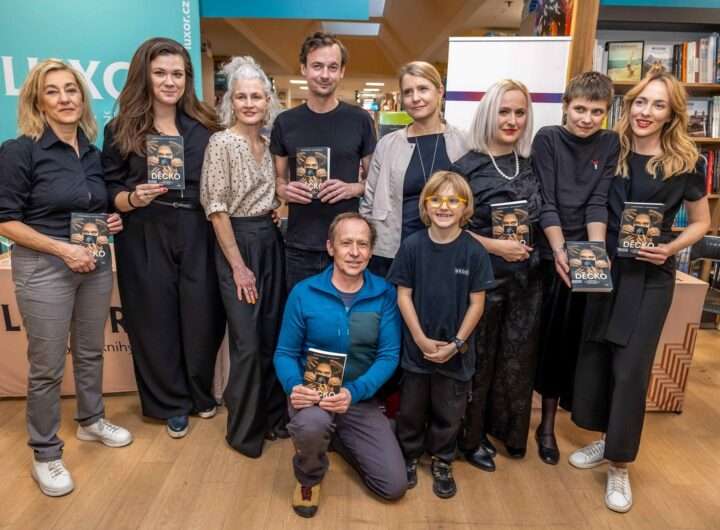 Seriál Děcko, kniha, křest, Katarzie