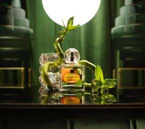 Avon, kosmetika, Za zdravá prsa, žena, životní styl, parfém, Perfect Nonsense