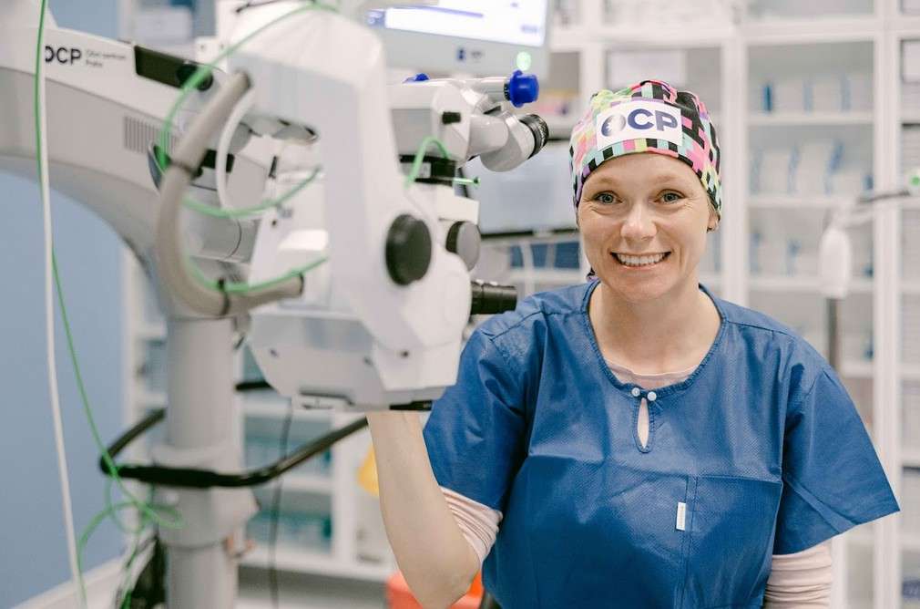 implantace první nitrooční čočky , zdraví, oči, životní styl, doktorka Janeková, primář Zugar