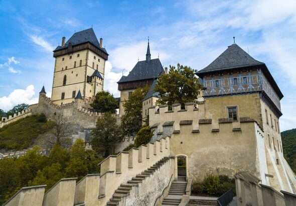 Karlštejn, František Josef I., Josef Mocker, hrad, záchrana, historie,