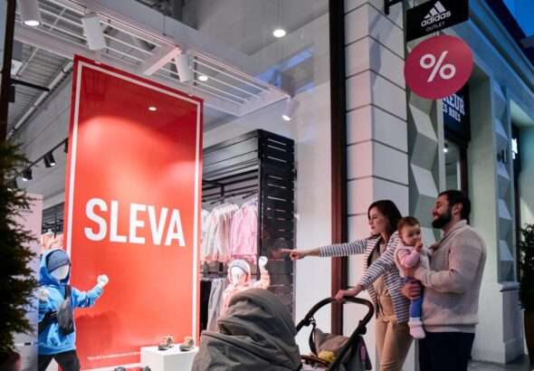 POP Airport, POP Airport, Guess Kids, Tom Tailor, Nike, Adidas, AlpinePro, Tchibo
