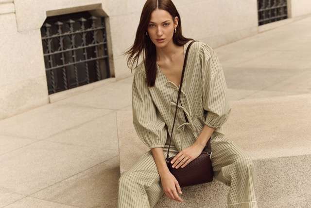 F&F, móda, zavinovací šaty, elegance, životní styl