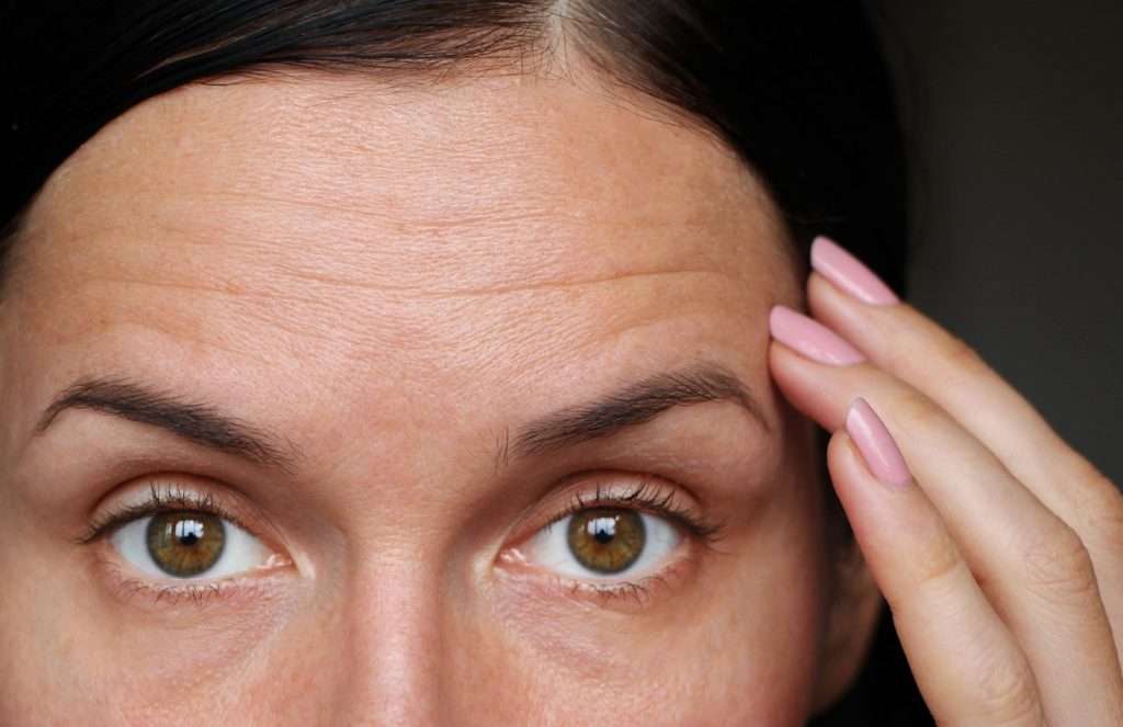 Genetika, hormony, životní styl, Ztráta elasticity, hydratace