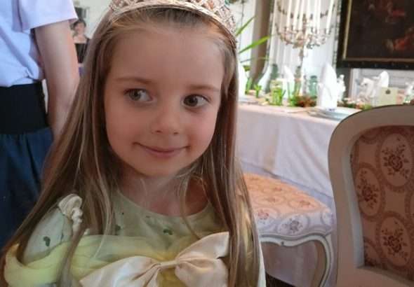 Prázdniny, cestování, hrad, zámek, Trosky, Opočno, Sychrov, Hrádek u Nechanic, Ratibořice, Hrubý Rohozec, Bezděz, Litomyšl, Náchod