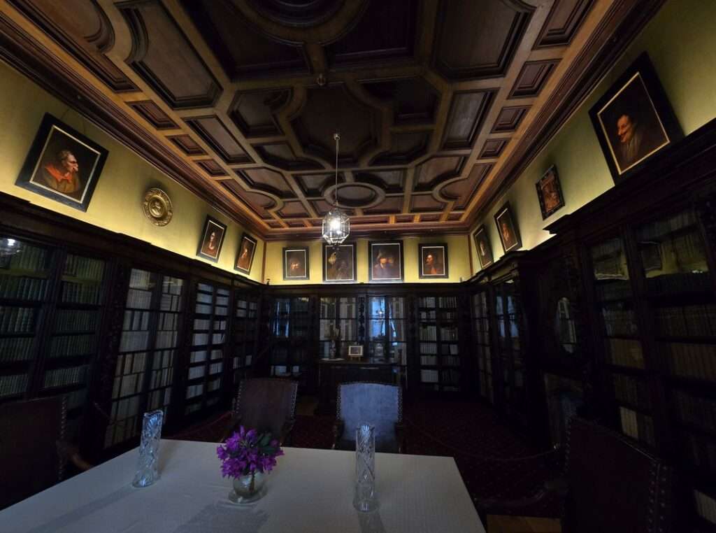 zdrojNPÚ, knihovna Hrádek u nechanic