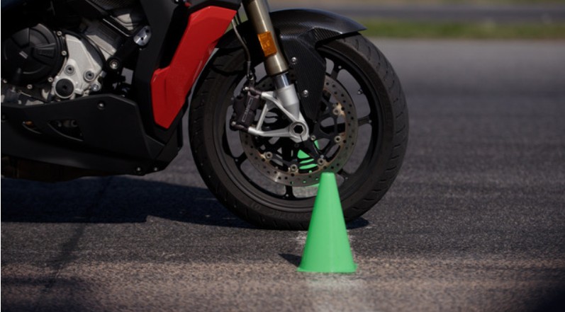 Učme se přežít, auto, moto,