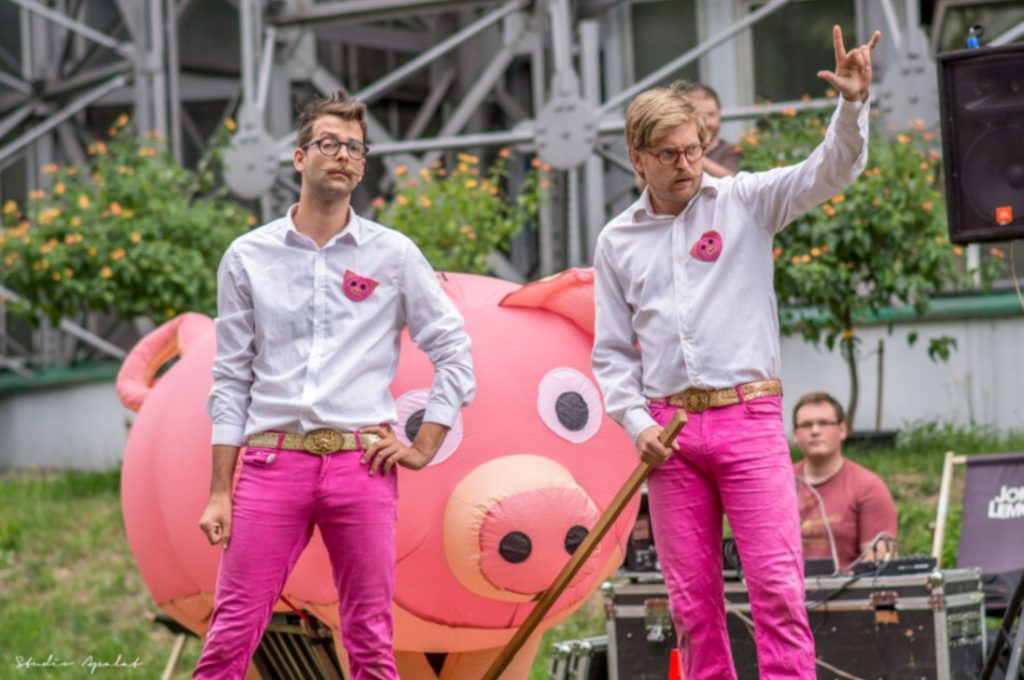 festival Na prknech, festival, kultura, Festival Uprostřed. Jeden festival míří do finále, druhý začíná.